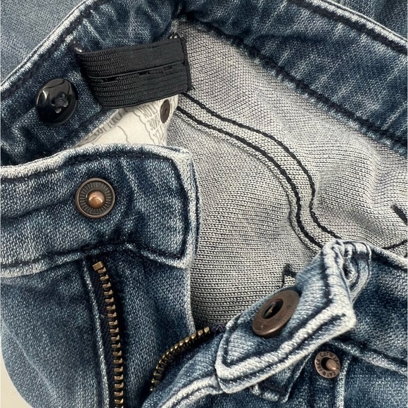 Cat & Jack Slim Cuffed Hem Bermuda Jean Shorts Size 6 Kids - Picture 5 of 5